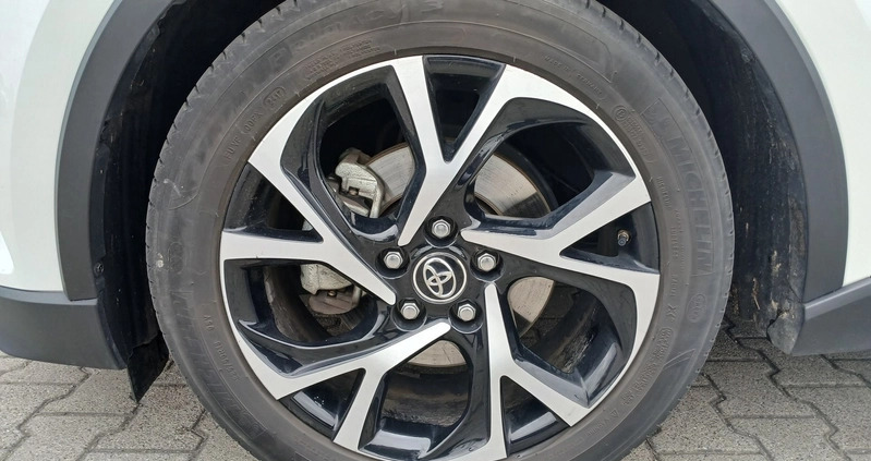 Toyota C-HR cena 89900 przebieg: 46974, rok produkcji 2017 z Kalisz małe 596